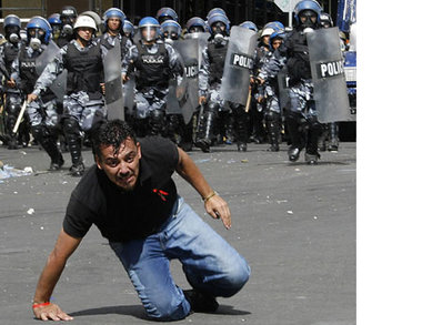 Die brutale Unterdrückung der Demonstrationen fordert immer mehr...