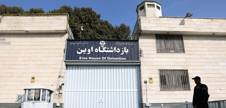 Eingangsbereich des Evin-Gefängnisses in Teheran