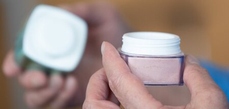 Gefaehrliche_Chemika_83952368.jpg