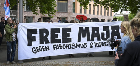 Demonstration_Free_M_86562774.jpg