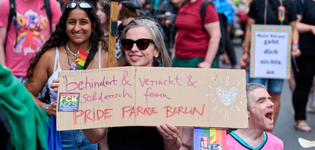boillot250705_BehindertVerruecktFeiern01.jpg