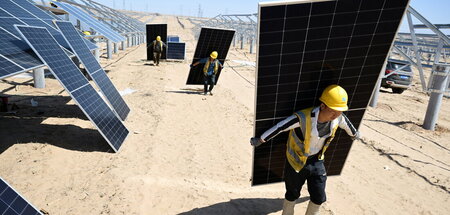 2025-04-15T095440Z_1612248117_RC2IXDALB701_RTRMADP_3_CHINA-ENERG
