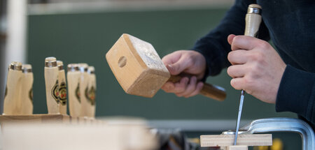 Handwerk_sucht_haend_86789697.jpg