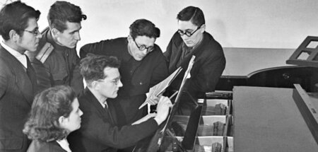Unter Beobachtung: Dmitri Schostakowitsch (1943)