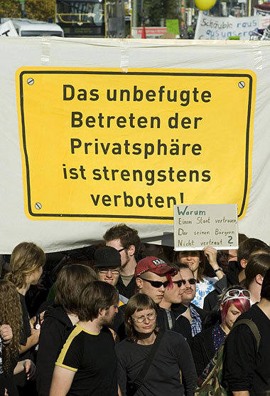 Protest gegen den Überwachungsstaat im September in Berlin Protest gegen den Überwachungsstaat im September in Berlin