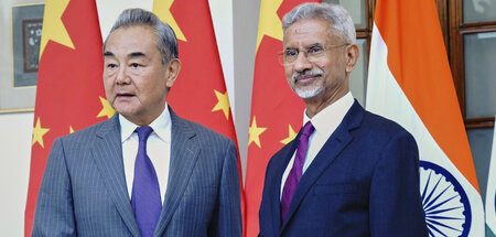 India_China_86958558.jpg