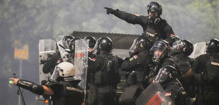 Proteste_gegen_Regie_86938359.jpg
