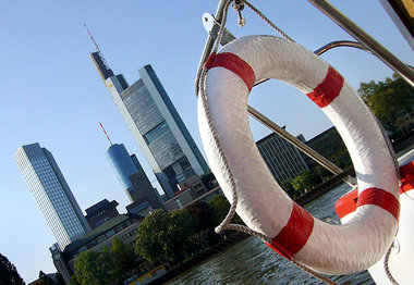 Teurer staatlicher Rettungsring: Bankenviertel Frankfurt/Main