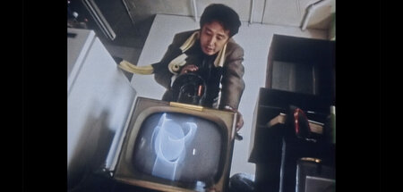 04_Nam_June_Paik_Moon_is_the_Oldest_TV©Grandfilm Kopie.jpg