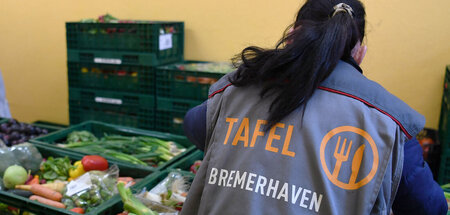 Tafeln_stehen_vor_He_87024696.jpg