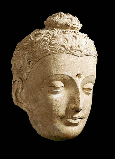 Monumentaler Kopf eines Buddhas. Hauptstupa, Jaulian, Taxila, 4....