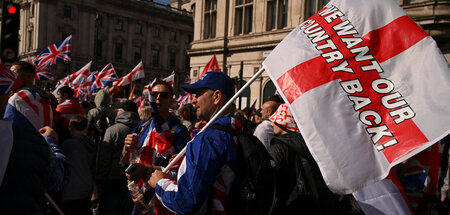 2025-09-13T195020Z_1082864788_RC22RGAZN3UJ_RTRMADP_3_BRITAIN-PRO