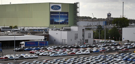 Ford_Werk_Koeln_87246595.jpg