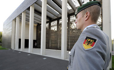 Bundeswehr-Ehrenmal am Berliner Bendlerblock Bundeswehr-Ehrenmal am Berliner Bendlerblock