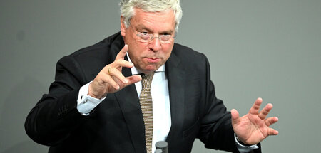 Aussenpolitiker_Juer_86347654.jpg