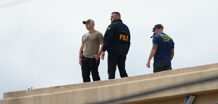 Immigration_Facility_87344734.jpg