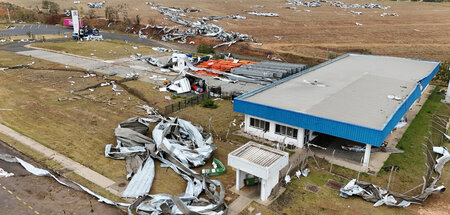 2025-09-24T191207Z_1905445147_RC2DYGAMVAX9_RTRMADP_3_TOYOTA-BRAZ