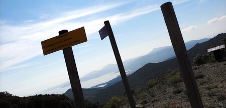 Trügerische Sicherheit: Schild an der französisch-spanischen Gre...