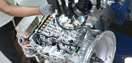 Produktion eines Acht-Gang-Automatgetriebes bei ZF Friedrichshaf...