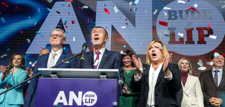Parlamentswahl_in_Ts_87448238.jpg