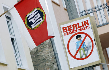 Linke und Neonazis: Union und FDP sehen keine Unterschiede