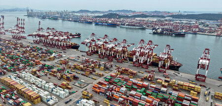 Hafen_von_Qingdao_87038877.jpg