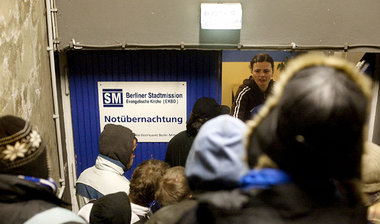 Union und FDP sorgen für überfüllte Nachtasyle