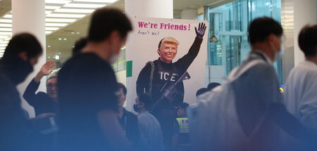 2025-09-12T070655Z_1371794126_RC26QGAM469P_RTRMADP_3_USA-SOUTHKO