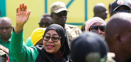 2025-08-28T170511Z_457824999_RC26GGAY7CU0_RTRMADP_3_TANZANIA-POL