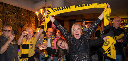 2025-10-21T075131Z_922784292_RC2VFHAPFJXR_RTRMADP_3_SOCCER-SWEDE