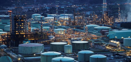 2025-02-23T220611Z_648050208_RC2I0DAY033D_RTRMADP_3_SPAIN-INDUST