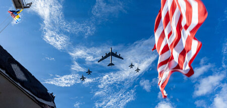 2025-11-16T214236Z_740951205_RC2VVHA1VHTP_RTRMADP_3_USA-VENEZUEL