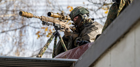 Scharfschützen gehören zwar zum Standardrepertoire urbaner Manöv...