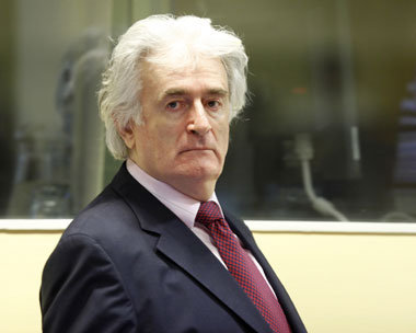 Protestiert gegen Prozeßbedingungen: Karadzic