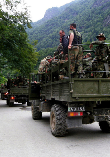 Georgische Truppen Ende Juli beim Einmarsch in das Kodori-Tal