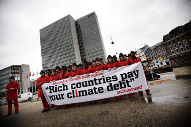 Reiche Staaten sollen ihre Klimaschulden begleichen – Protestakt...