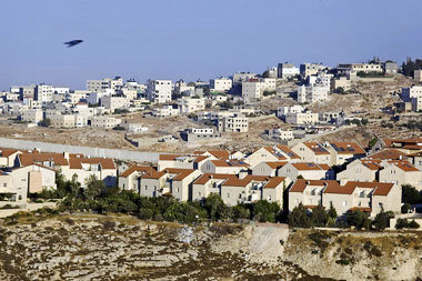 Ostjerusalem: Im Vordergrund eine jüdische Siedlung, dahinter di...