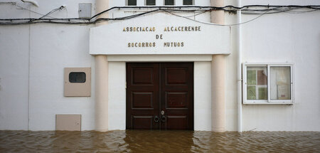 2026-02-06T135529Z_145475395_RC2CGJAB8KJQ_RTRMADP_3_EUROPE-WEATH