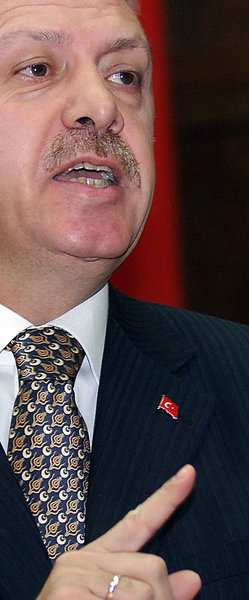 Premier Erdogan kritisiert Republikgründer Atatürk