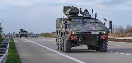 Früher saß Manni im Manta, heute Paule im Panzer: Verkehrsprojek...