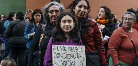 Generationenübergreifend gegen den Anarchokapitalisten: Demonstr...