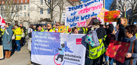 Kämpferisch und streikbereit: Die Belegschaft des Sana-Klinikums...