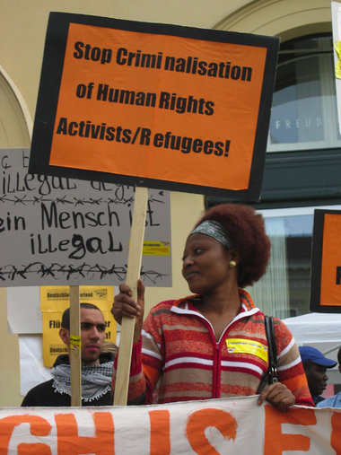 Protest gegen Arbeitsverbote und Residenzpflicht, München am Woc...