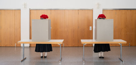 Traditionen und Rituale im Ländle wahren. Frauen in traditionell... Traditionen und Rituale im Ländle wahren. Frauen in traditionell...