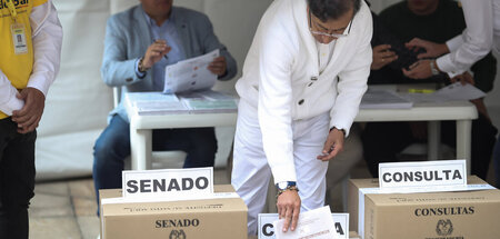 Weiter auf Linkskurs: Kolumbiens scheidender Staatschef Gustavo ...