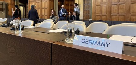 Die BRD ist nicht etwa zur Vernunft gekommen, sondern hat schlic...