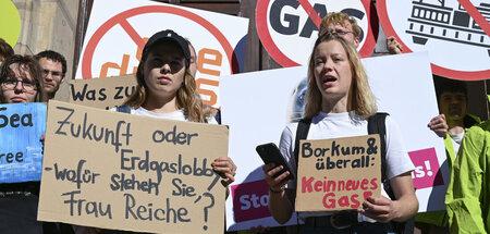 Protest von Fridays for Future und der Deutschen Umwelthilfe vor...