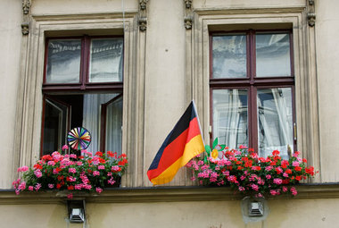 Liebe macht blind: Nur jeder vierte Deutsche erwartet, daß es ih...