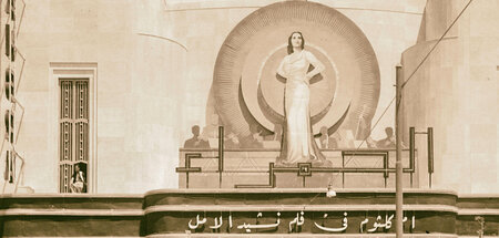 Über dem Kino »Alhambra« in Jaffa erinnerte einst ein Wandbild a... Über dem Kino »Alhambra« in Jaffa erinnerte einst ein Wandbild a...