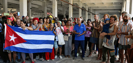 2026-03-29T014539Z_2029485905_RC2WDKA52GBT_RTRMADP_3_CUBA-CRISIS